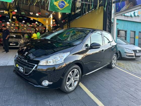 PEUGEOT 208 1.6 GRIFFE 16V FLEX 4P AUTOMÁTICO PEUGEOT 208 1.6 GRIFFE 16V FLEX 4P AUTOMÁTICO